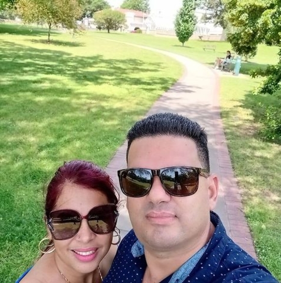 Meet your Posher, Ariel - Picture 1 of 1